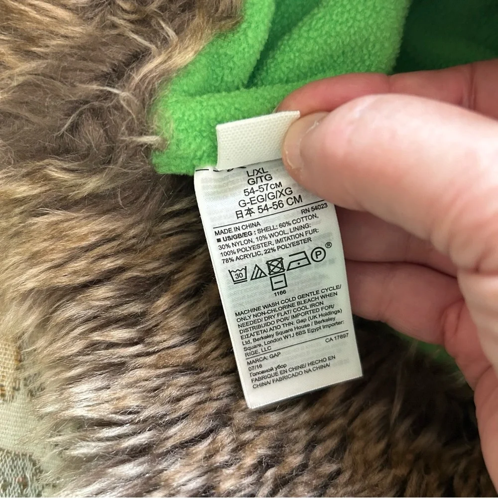 GAP Kids Faux Fur Knit Trapper Hat. Size L/XL.